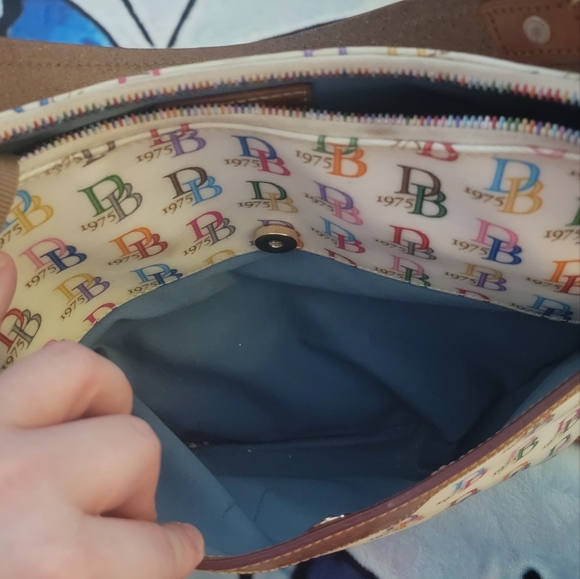 Dooney and bourkes purse set colorful - Picture 10 of 16